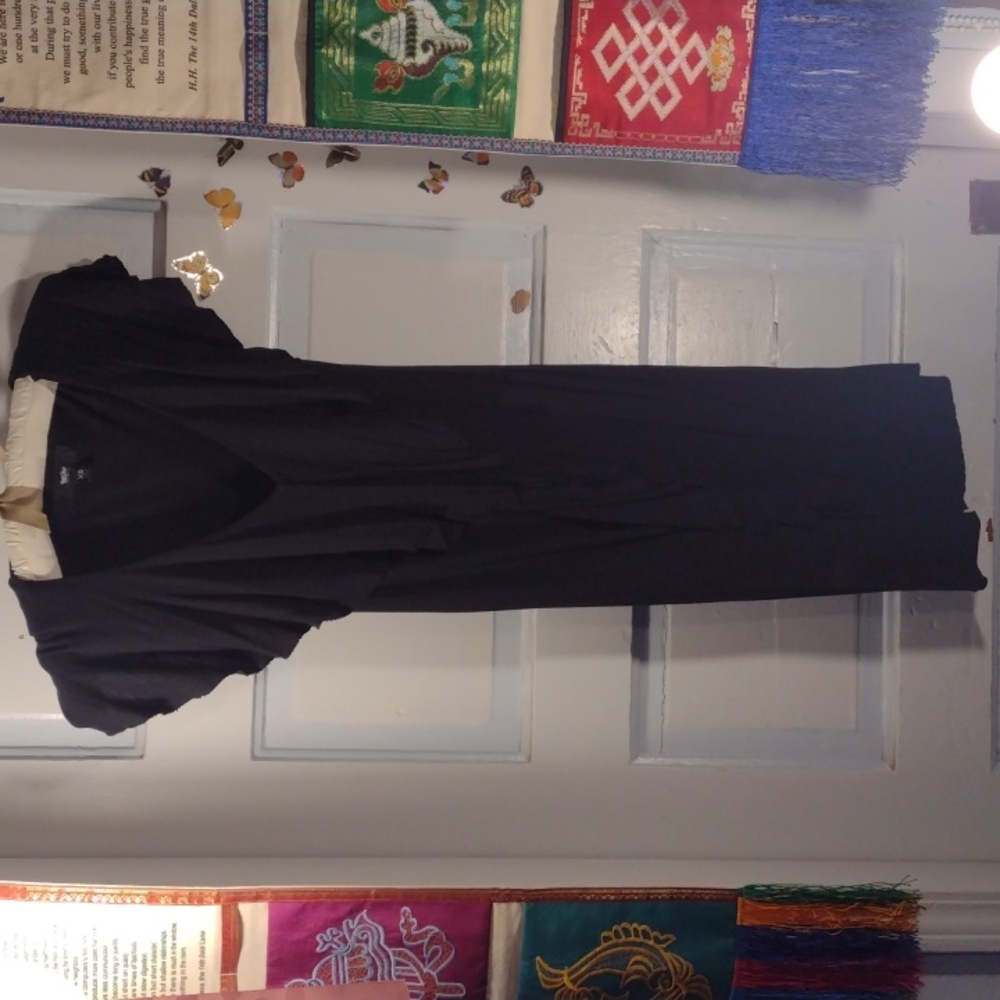 MASSIMO BLACK V-NECK DRESS